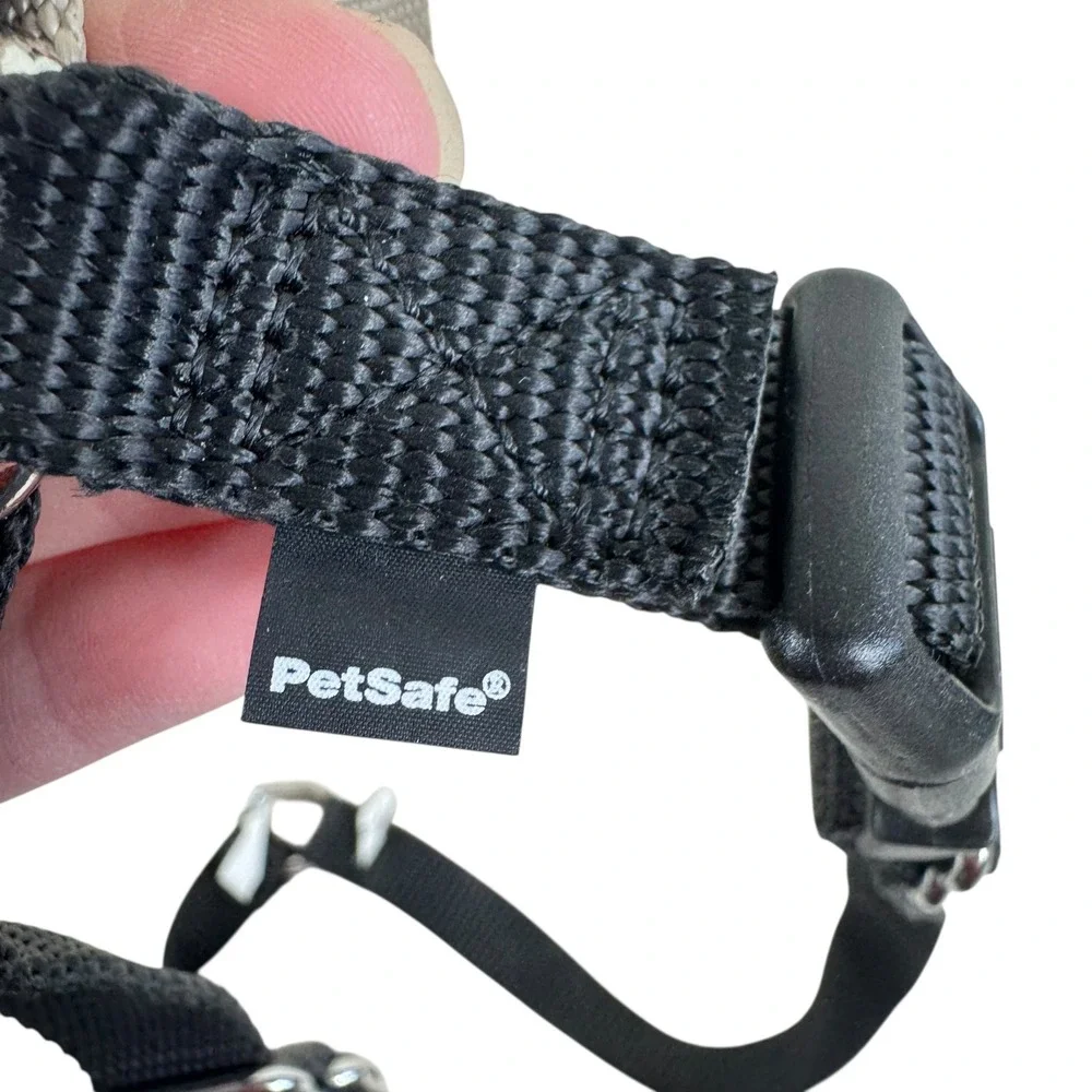 PetSafe Easy Walk Dog Harness Black Beige Adjustable Front Clip Training Size L